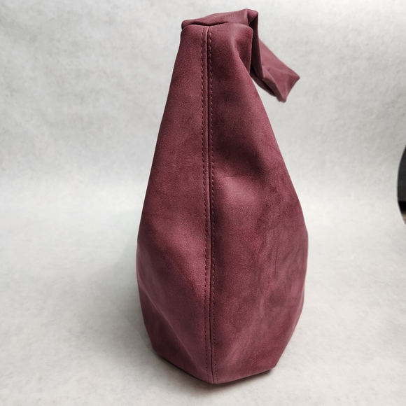 Shoulder bag Hobo bag Burgundy Vegan leather Plum color UNIVERSAL THREAD - Picture 5 of 15